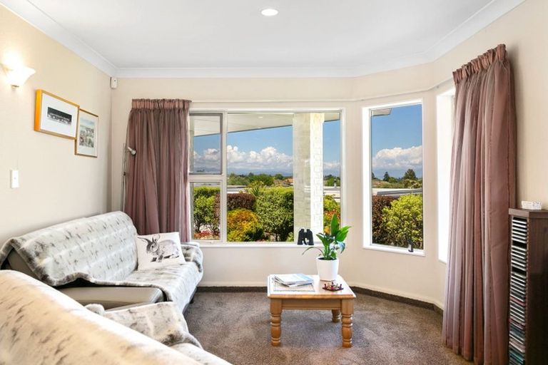 Photo of property in 85 Arrowsmith Avenue, Waipahihi, Taupo, 3330