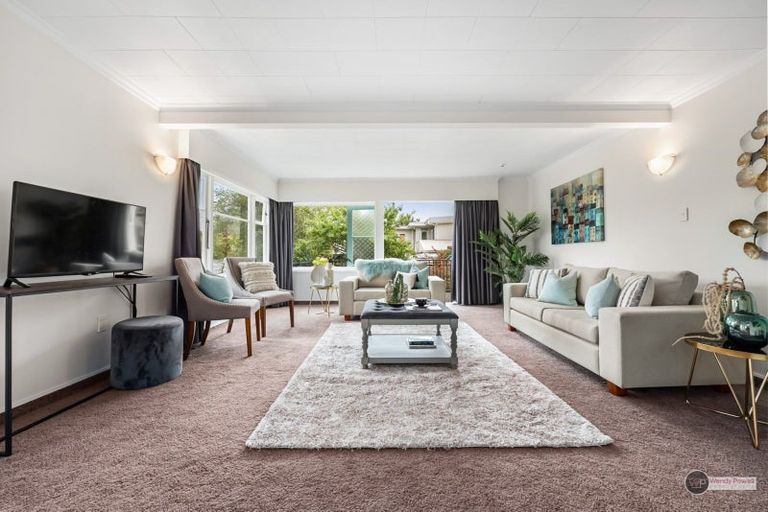 Photo of property in 42 Manuka Street, Stokes Valley, Lower Hutt, 5019