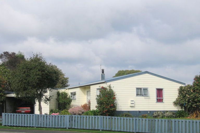 Photo of property in 7 Cedar Place, Owhata, Rotorua, 3010