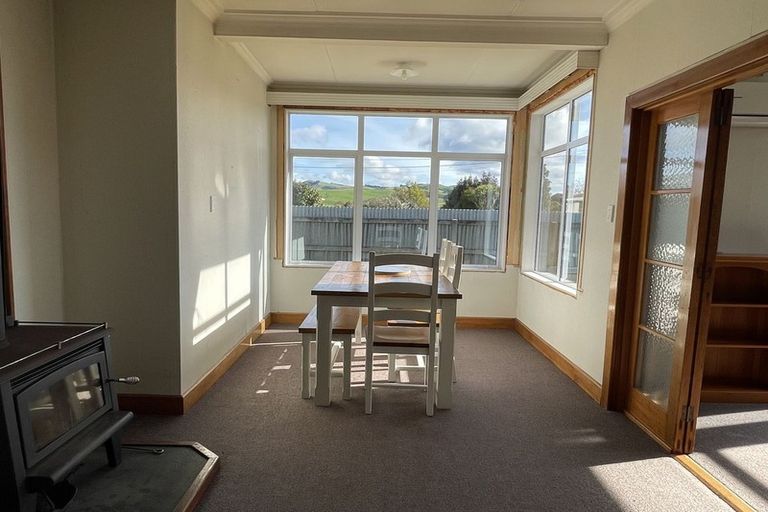 Photo of property in 7 Ovenden Street, Owaka, 9535