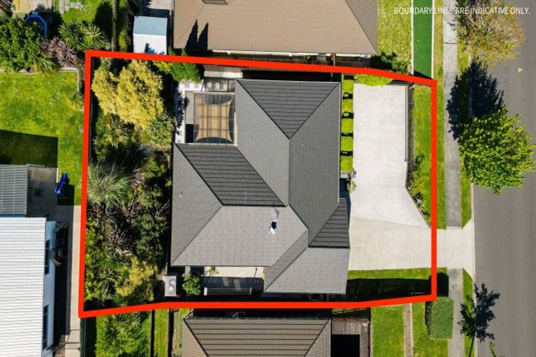 Photo of property in 56 Farnborough Drive, Grandview Heights, Hamilton, 3200