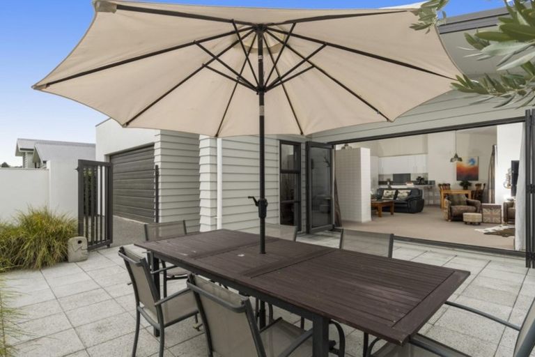 Photo of property in 300 Carmichael Road, Brookfield, Tauranga, 3110