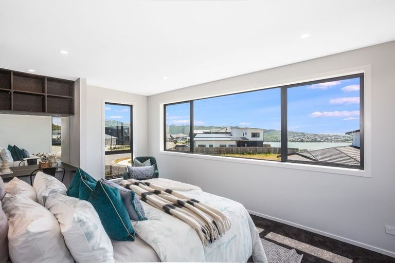 Photo of property in 2b Kaiaho Close, Aotea, Porirua, 5024