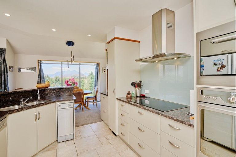 Photo of property in 37 Cotter Avenue, Arrowtown, 9302