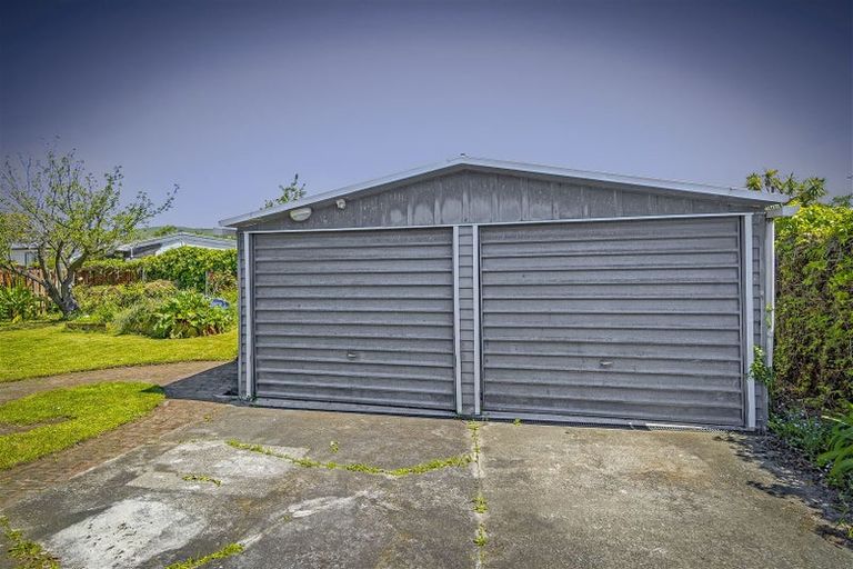 Photo of property in 15 Clydesdale Street, Woolston, Christchurch, 8062