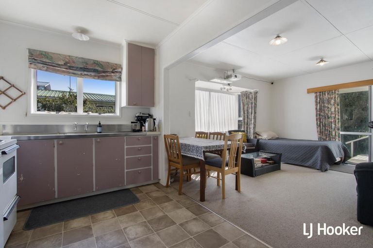 Photo of property in 94 Dillon Street, Waihi Beach, 3611