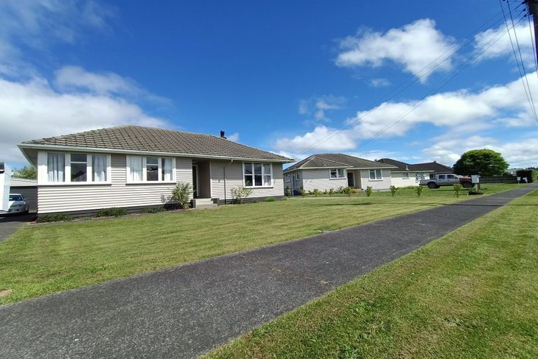 Photo of property in 21 Holland Crescent, Bulls, 4818