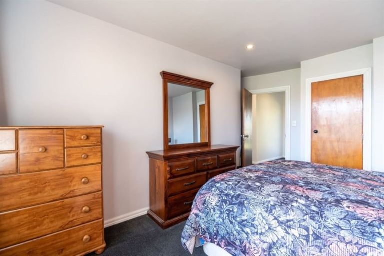 Photo of property in 30 Dickson Crescent, Hornby, Christchurch, 8042