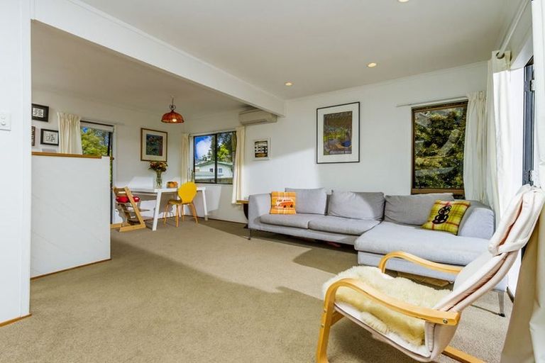 Photo of property in 1/47 Selwyn Crescent, Forrest Hill, Auckland, 0620