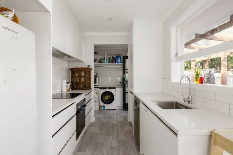 Photo of property in 19 Dalesford Street, Silverdale, Hamilton, 3216