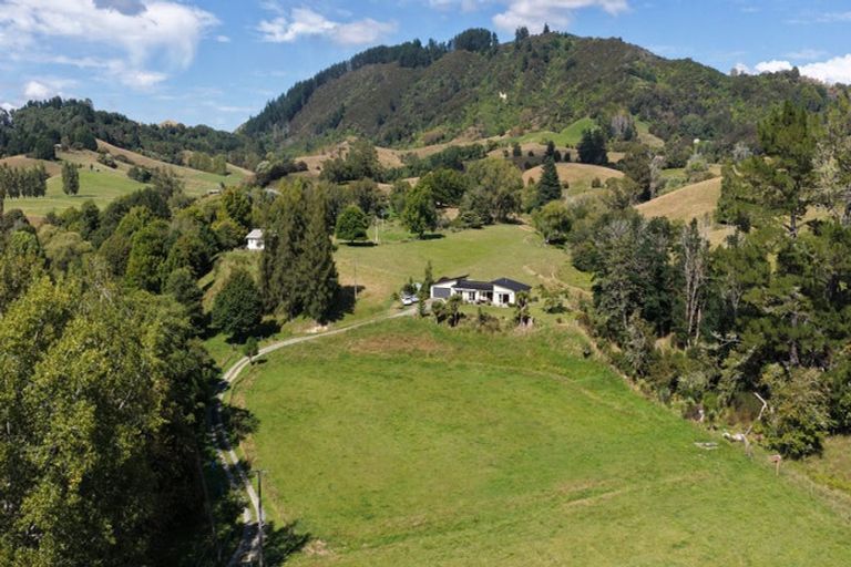 Photo of property in 927 Waiwhero Road, Ngatimoti, Motueka, 7196