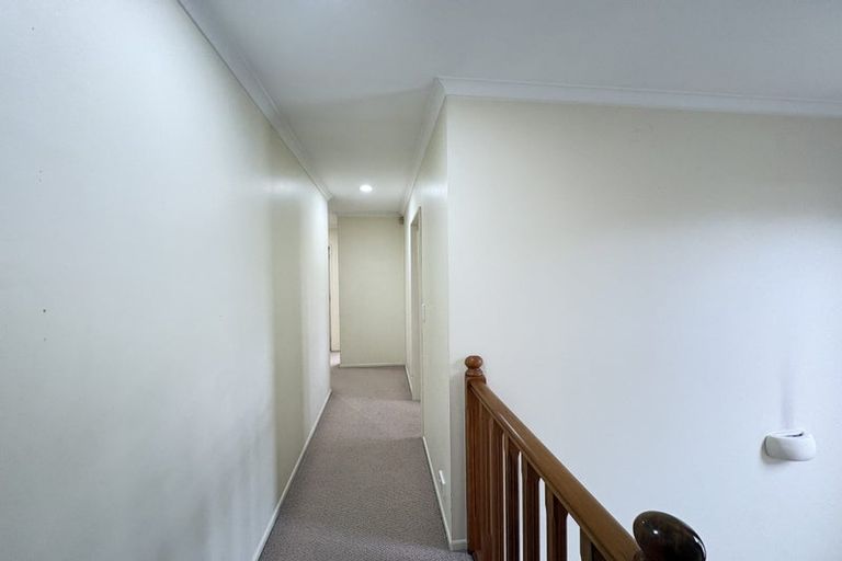 Photo of property in 30 Royal View Road, Te Atatu South, Auckland, 0610