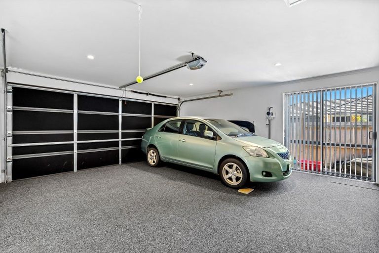 Photo of property in 20 Kowi Lakes Drive, One Tree Point, 0118