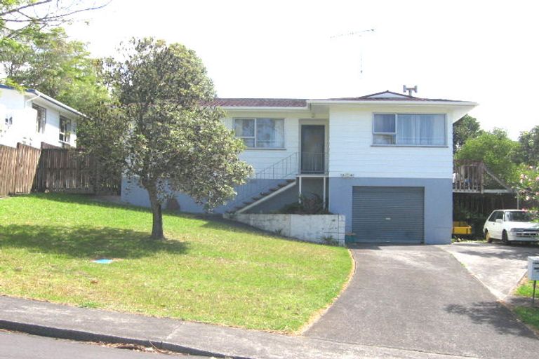 Photo of property in 16 Cantina Avenue, Bayview, Auckland, 0629