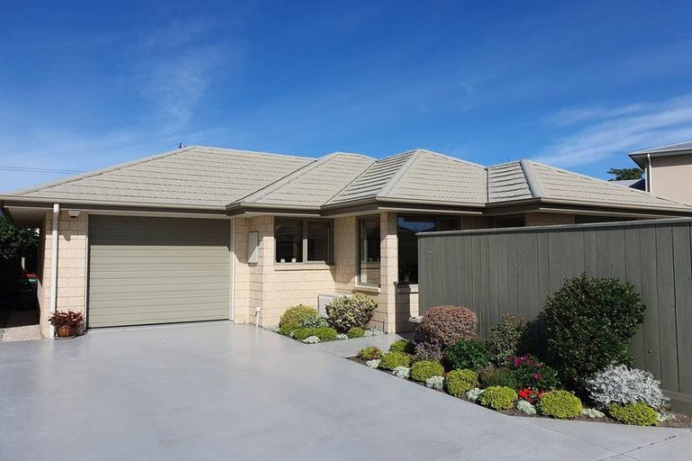 Photo of property in 4/241 Matsons Avenue, Papanui, Christchurch, 8053