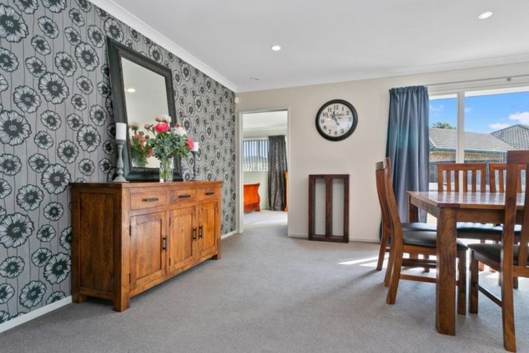 Photo of property in 12 Saffron Street, Cambridge, 3434