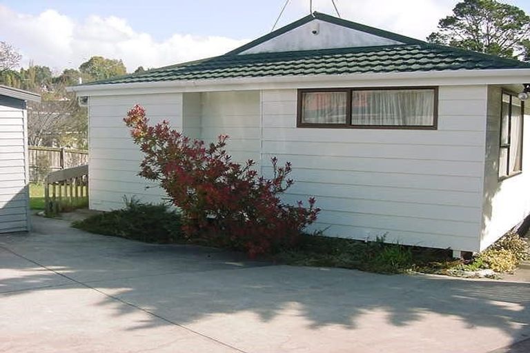 Photo of property in 2/6 Fernwood Grove, Bayview, Auckland, 0629