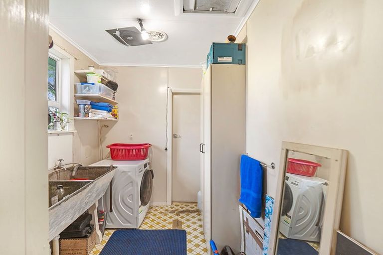 Photo of property in 43 Fookes Street, Waverley, 4510