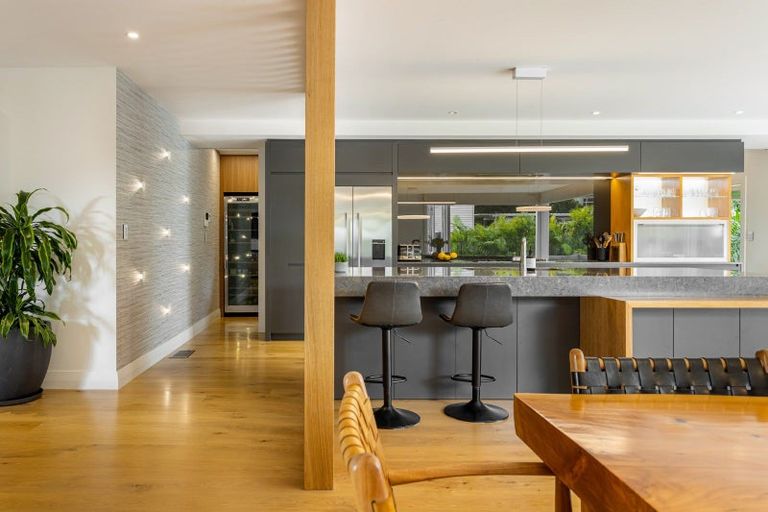 Photo of property in 31 Seacliffe Avenue, Belmont, Auckland, 0622