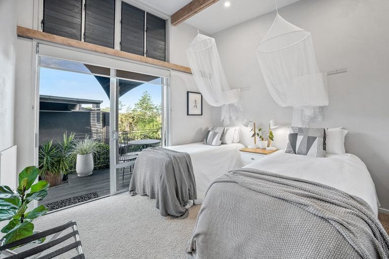 Photo of property in 361h Paremoremo Road, Paremoremo, Auckland, 0632