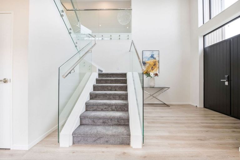 Photo of property in 18 Lime Hill Rise, Flat Bush, Auckland, 2019