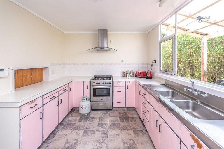 Photo of property in 10 Puriri Street, Gonville, Whanganui, 4501