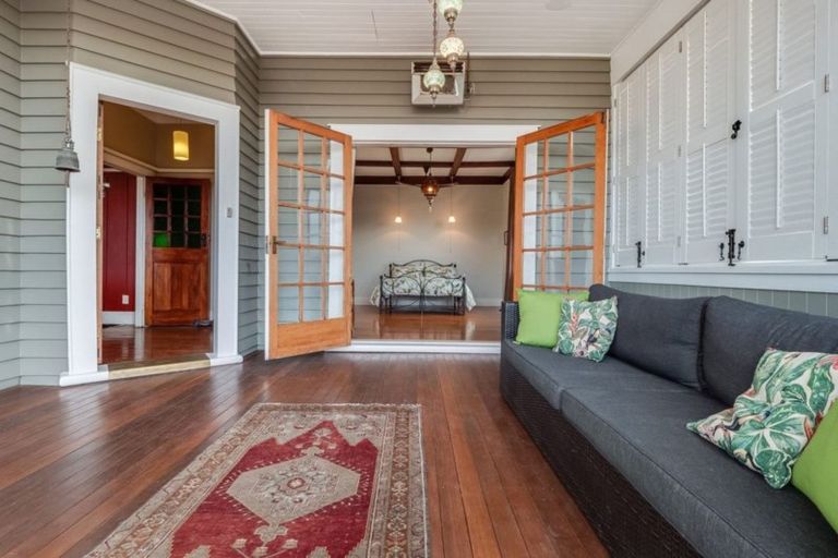 Photo of property in 366d Devonport Road, Tauranga South, Tauranga, 3112