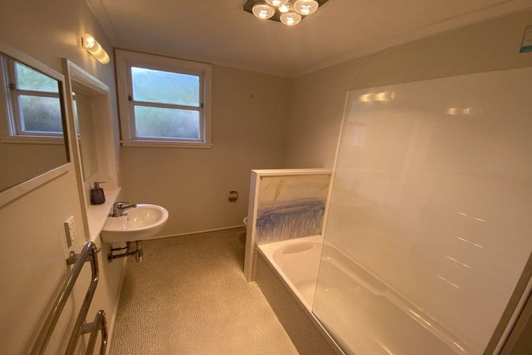 Photo of property in 34 Grandview Crescent, Opoho, Dunedin, 9010