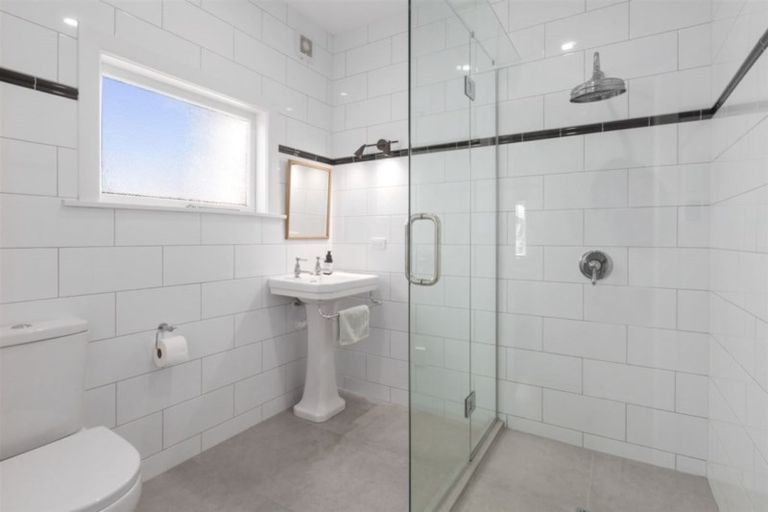 Photo of property in 13 Rauparaha Street, Waikanae Beach, Waikanae, 5036