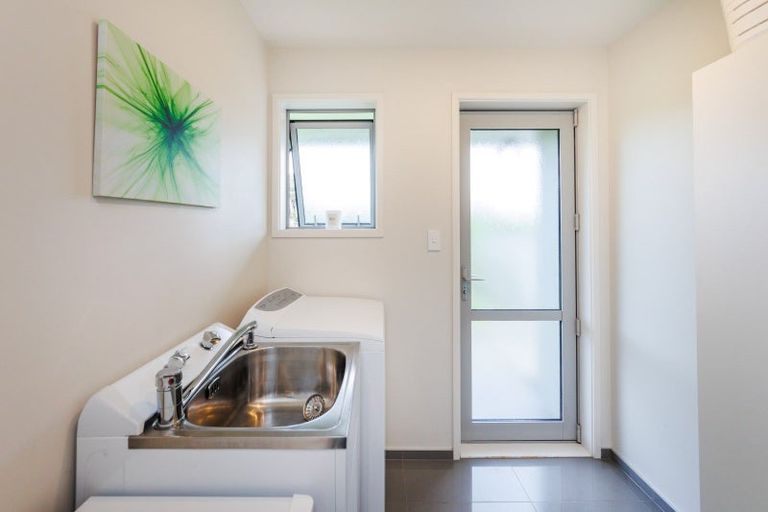 Photo of property in 100 Greer Court, Bunnythorpe, Palmerston North, 4481