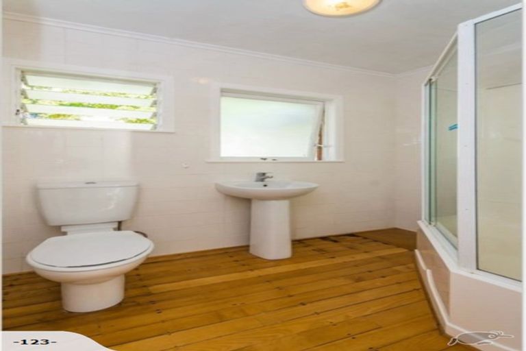 Photo of property in 4/49 Corunna Road, Milford, Auckland, 0620