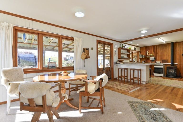 Photo of property in 81 Pohokura Road, Tutira, Napier, 4188