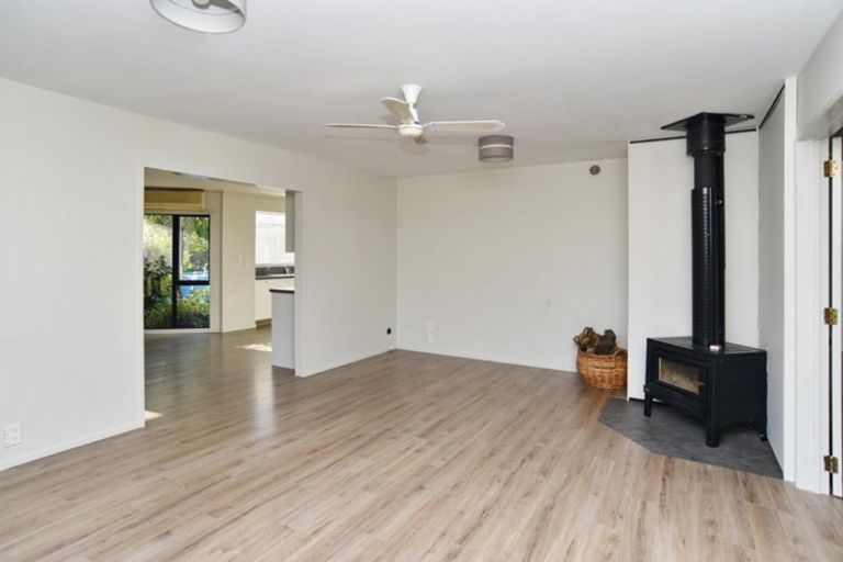 Photo of property in 16 Chartwell Close, Rangiora, 7400
