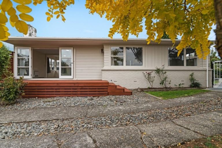 Photo of property in 3 Tawavale Street, Pukehangi, Rotorua, 3015