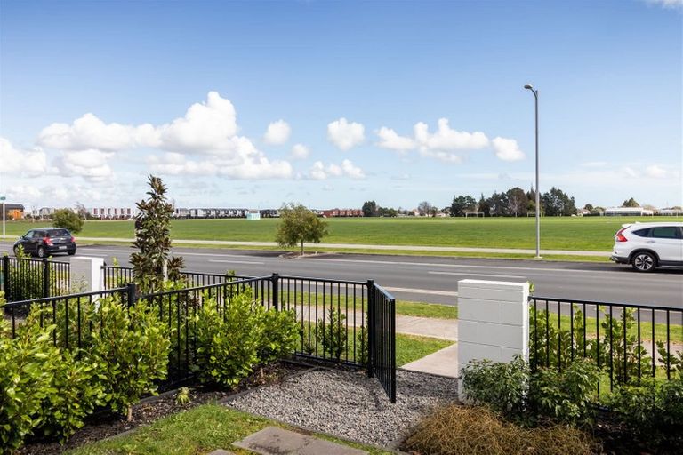 Photo of property in 7 Battalion Drive, Papakura, 2110