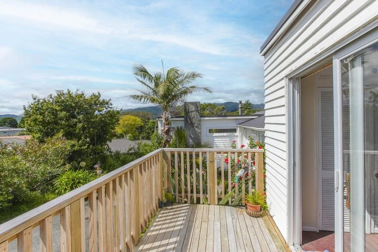 Photo of property in 14 Kowhai Grove, Raumati Beach, Paraparaumu, 5032