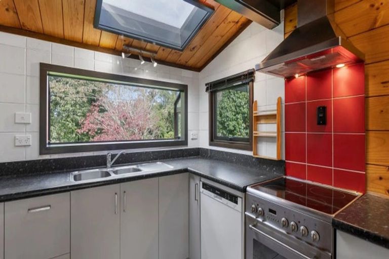 Photo of property in 19 Nikau Street, Inglewood, 4330