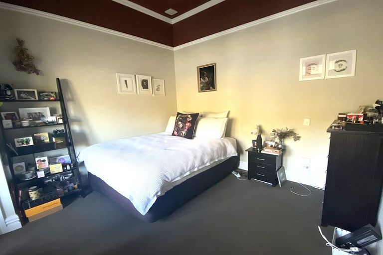 Photo of property in 17 Emerson Street, Berhampore, Wellington, 6023