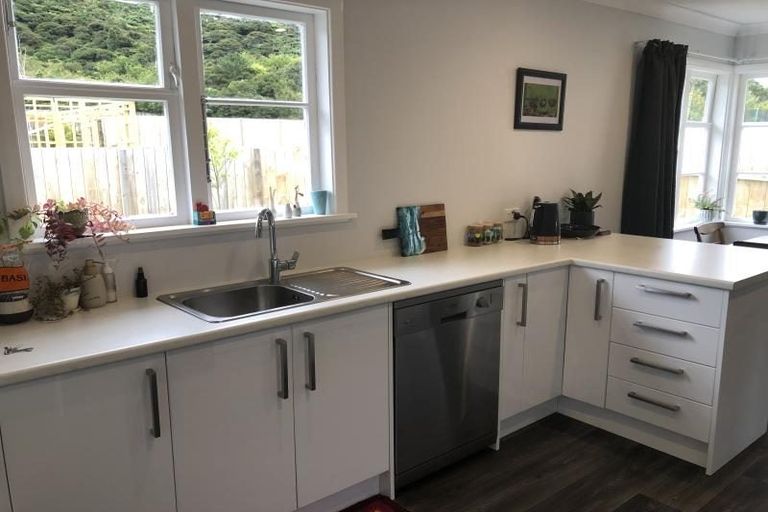 Photo of property in 217 Wellington Road, Wainuiomata, Lower Hutt, 5014