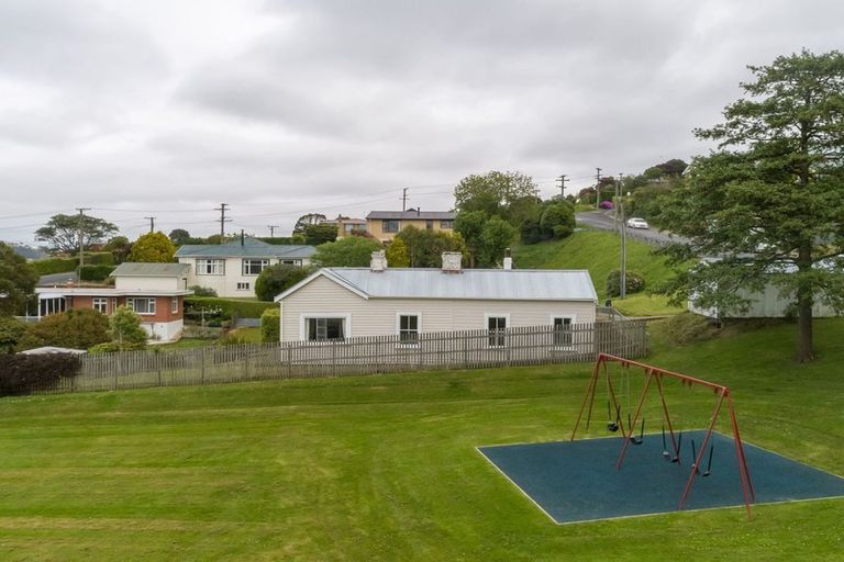 Photo of property in 48 Totara Street, Ravensbourne, Dunedin, 9022