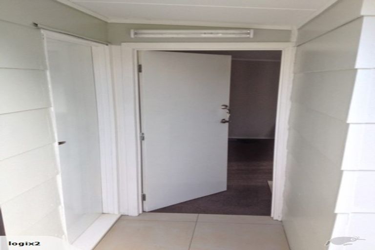 Photo of property in 11 Opal Avenue, Pakuranga, Auckland, 2010