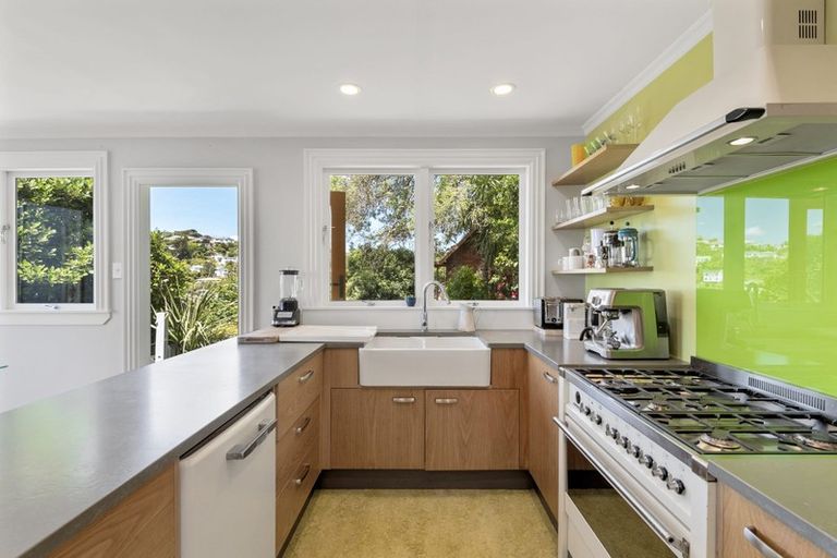 Photo of property in 35 Reuben Avenue, Brooklyn, Wellington, 6021