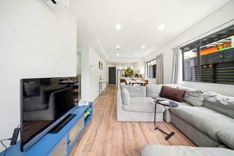 Photo of property in 32 Bight Road, Long Bay, Auckland, 0630