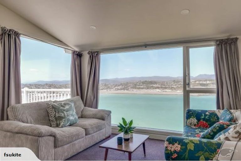 Photo of property in 27 View Road, Houghton Bay, Wellington, 6023