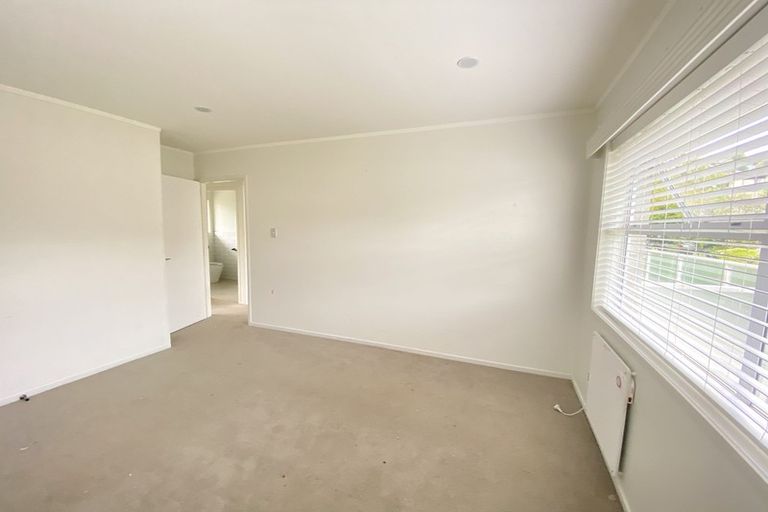 Photo of property in 1/36 Sandiacre Way, Browns Bay, Auckland, 0630
