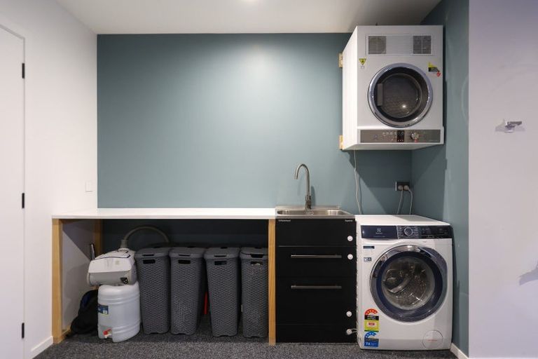 Photo of property in 32 Huntaway Close, Stoke, Nelson, 7011