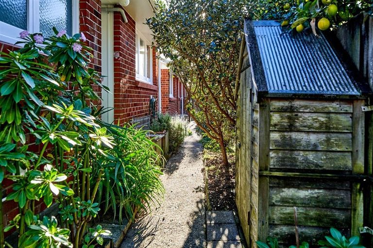 Photo of property in 417 Muritai Road, Eastbourne, Lower Hutt, 5013