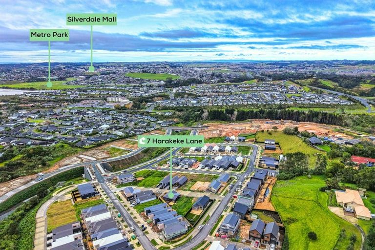 Photo of property in 7 Harakeke Lane, Orewa, 0931