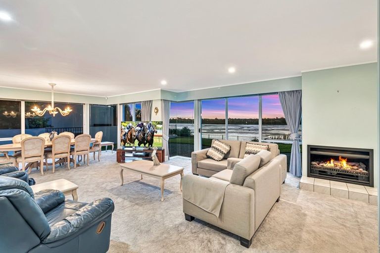 Photo of property in 10 Tytus Place, Conifer Grove, Takanini, 2112