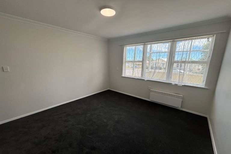 Photo of property in 130 Cambridge Street, Levin, 5510